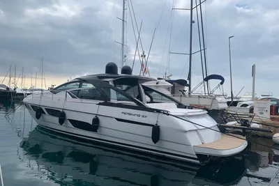 2021 Pershing 5x