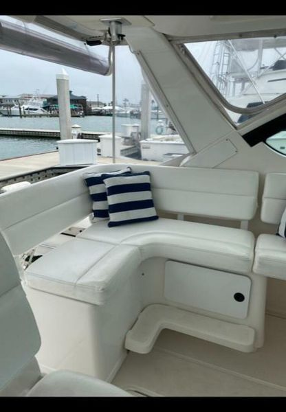 2004 Tiara Yachts 3200 Open