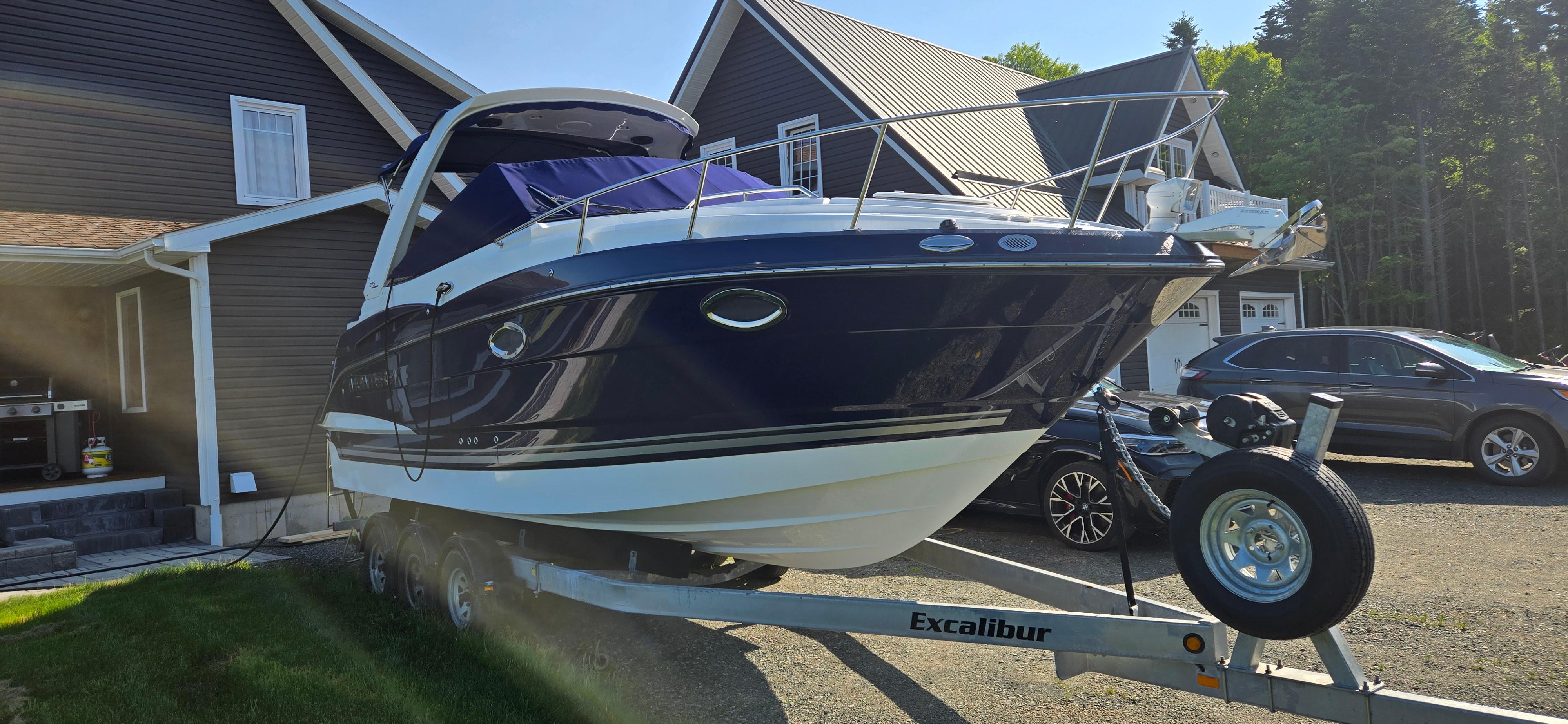 Monterey 275 Sport Yacht