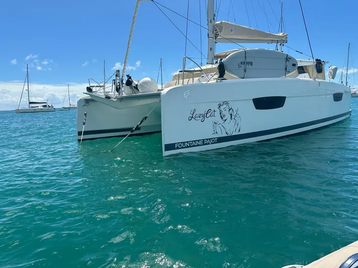 Lazycat Yacht Photos Pics 