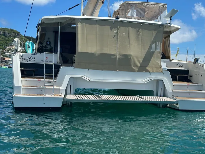 Lazycat Yacht Photos Pics 