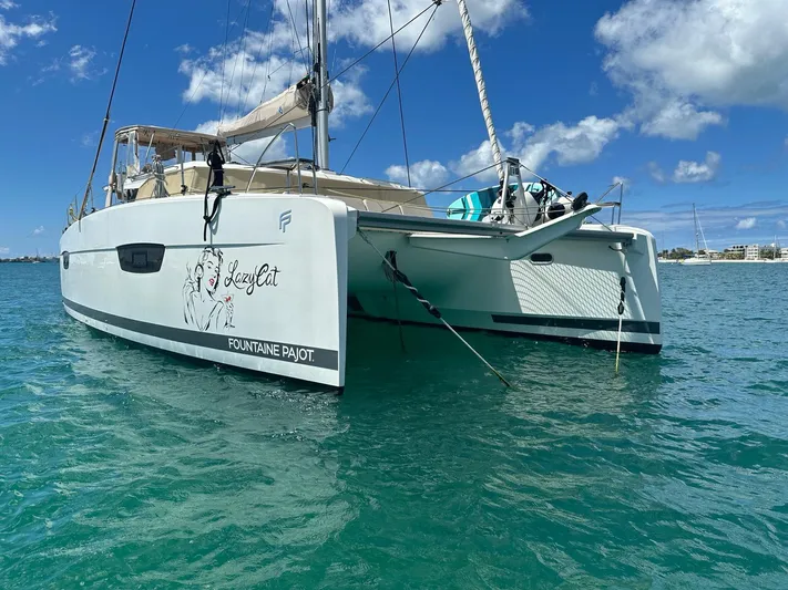 Lazycat Yacht Photos Pics 