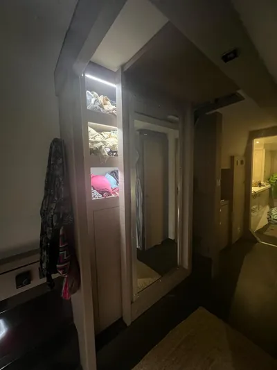 Lazycat Yacht Photos Pics 