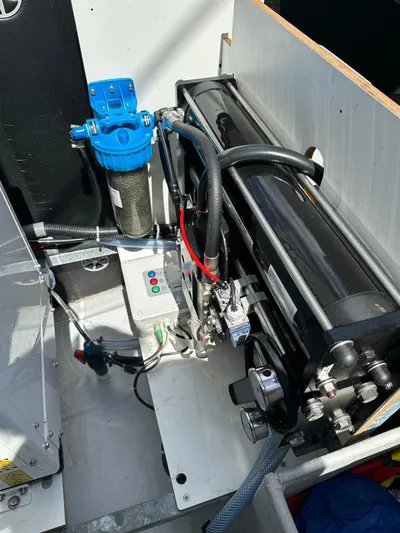 Lazycat Yacht Photos Pics 