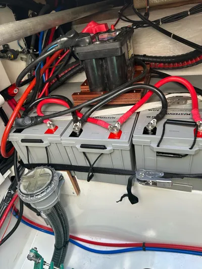 Lazycat Yacht Photos Pics 