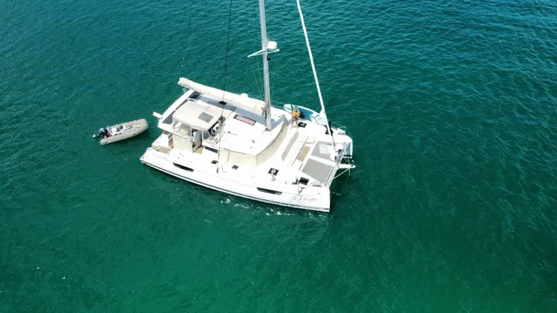 Lazycat Yacht Photos Pics 