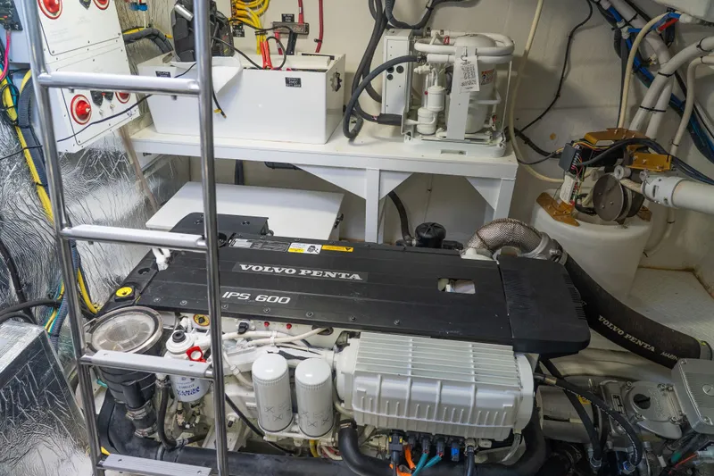 Duke Yacht Photos Pics Engine room of 2018 Cruisers Yachts 50 Cantius with Volvo Penta IPS 600 engine.