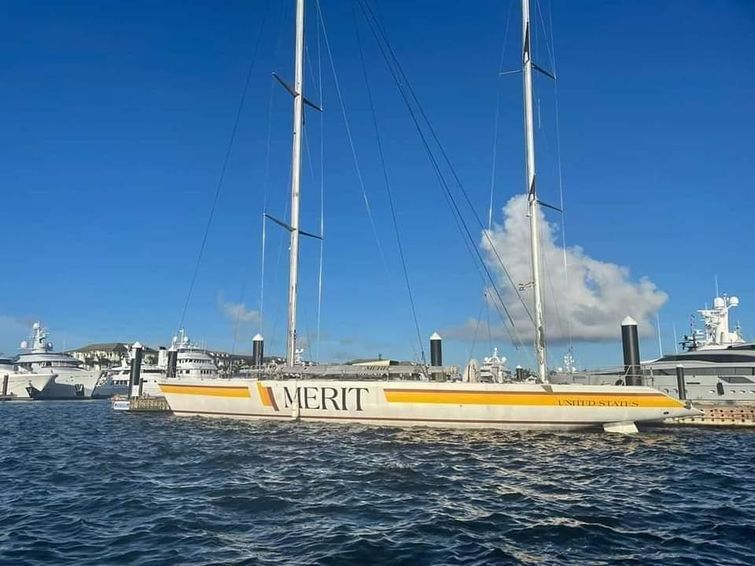1988-80-custom-maxi-decision-ship-yard