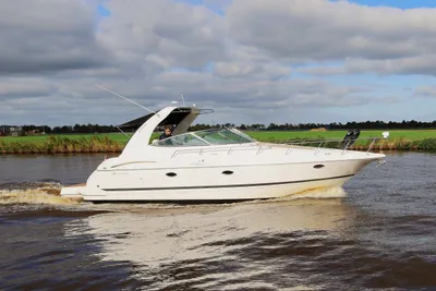 2008 Cruiser Yachts 370 Express