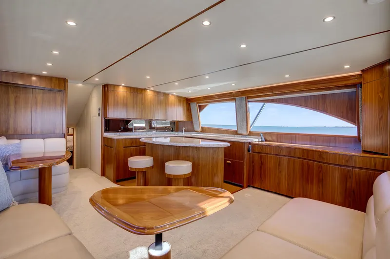 On The Edge III Yacht Photos Pics Viking 62 On the Edge III - Salon