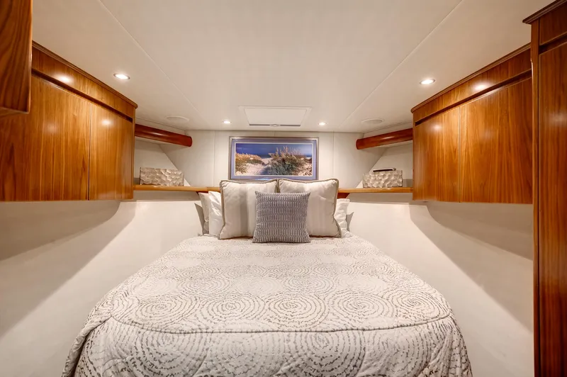 On The Edge III Yacht Photos Pics Viking 62 On the Edge III - Master