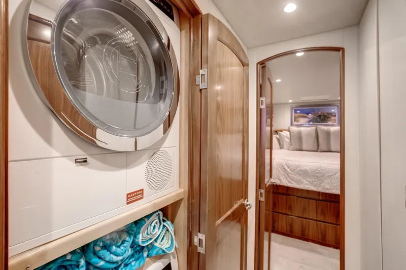 On The Edge III Yacht Photos Pics Viking 62 On the Edge III - Laundry