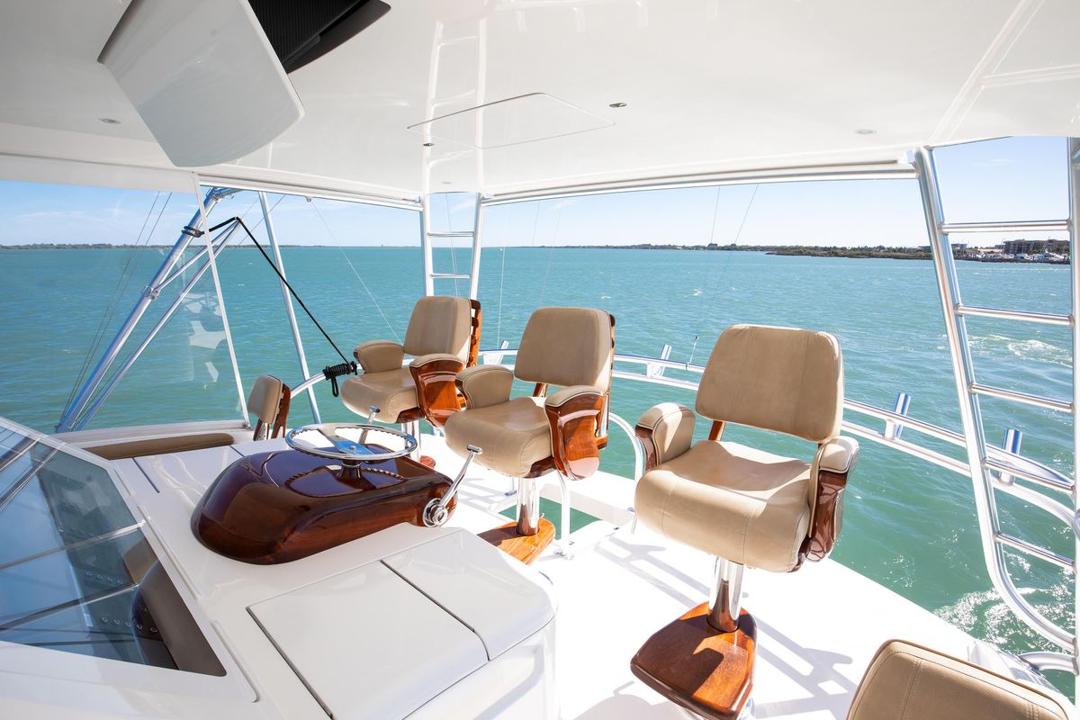 2019 Viking 62 