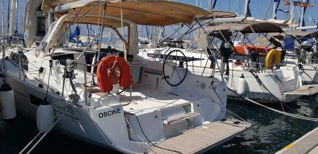 Oscine Yacht Photos Pics Beneteau Oceanis 41.1