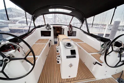 2020 Jeanneau Sun Oddysey 410 Lifting Keel