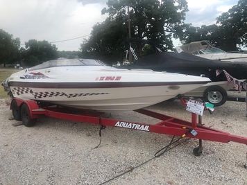2002 Aquatron 23 Scoundrel
