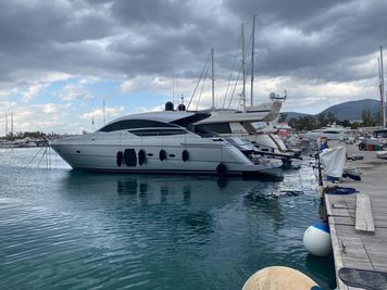 Pershing 64 2009