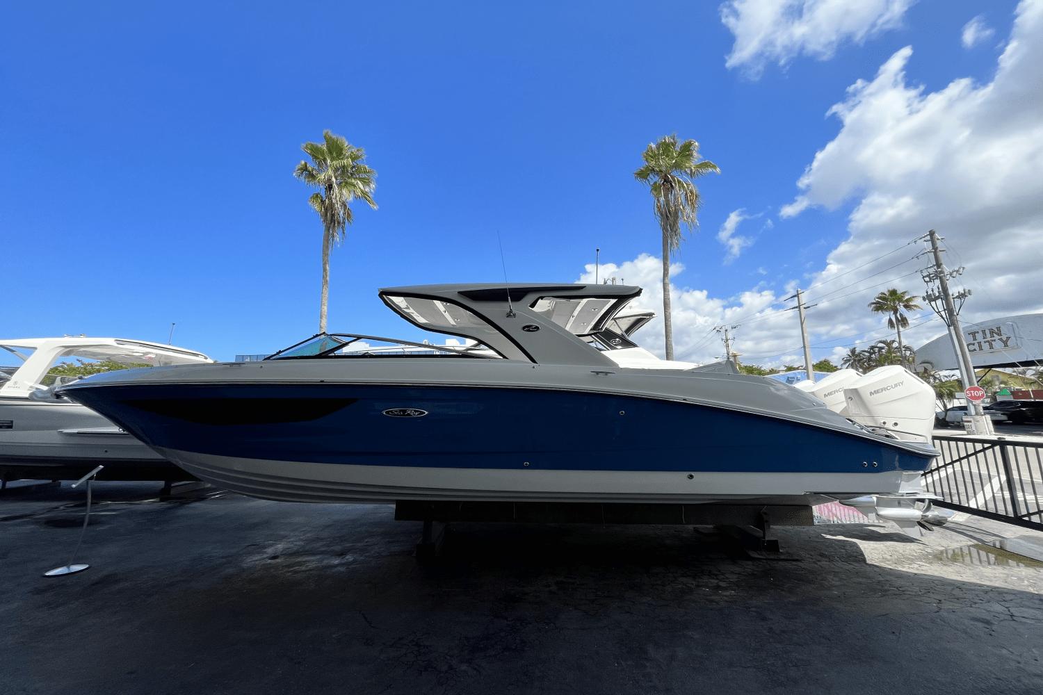 2024 Sea Ray SLX 350 Outboard Runabout for sale YachtWorld