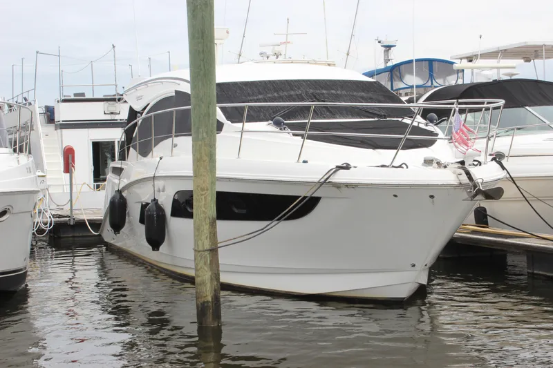  Yacht Photos Pics 2017 Sea Ray Sundancer 400 yacht docked at marina, featuring sleek design and modern amenities.