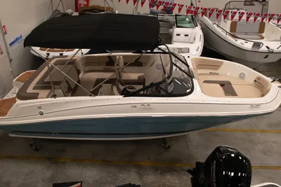 2024 Bayliner VR5 Bowrider OB