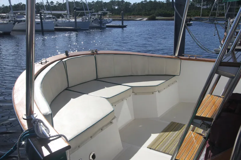 Adria Yacht Photos Pics 2000 Willard Marine 40 Flybridge Sedan Trawler with spacious seating area on deck.