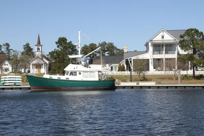 Willard Marine 40 Flybridge Sedan Trawler