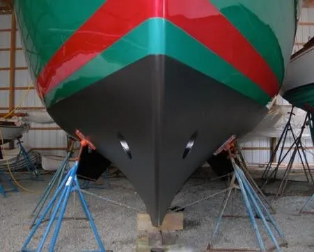 Adria Yacht Photos Pics Front view of 2000 Willard Marine 40 Flybridge Sedan Trawler in dry dock.