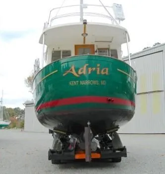 Adria Yacht Photos Pics Willard Marine 40 Flybridge Sedan Trawler, 2000, docked at Kent Narrows, MD.