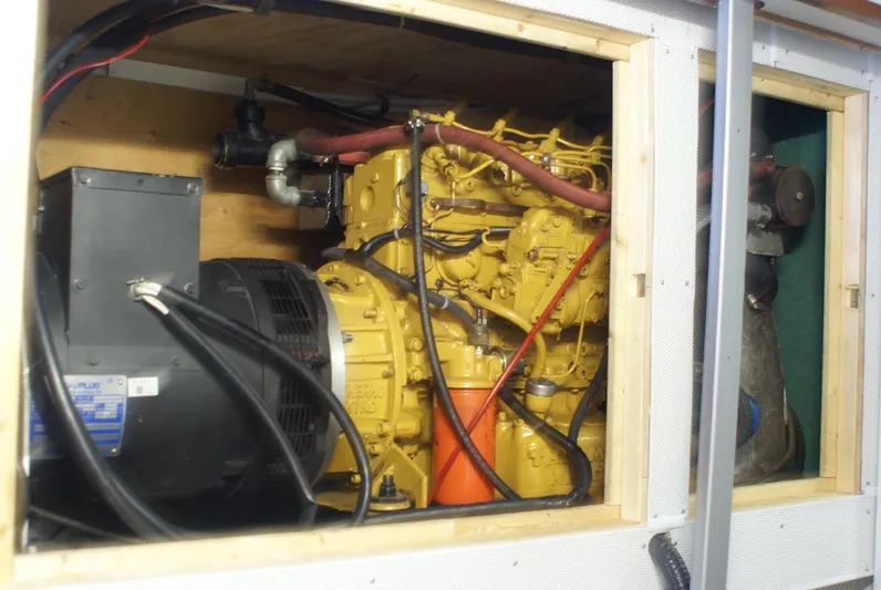 Boatel I Yacht Photos Pics 