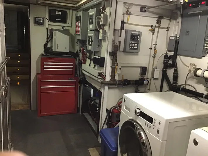 Boatel I Yacht Photos Pics 