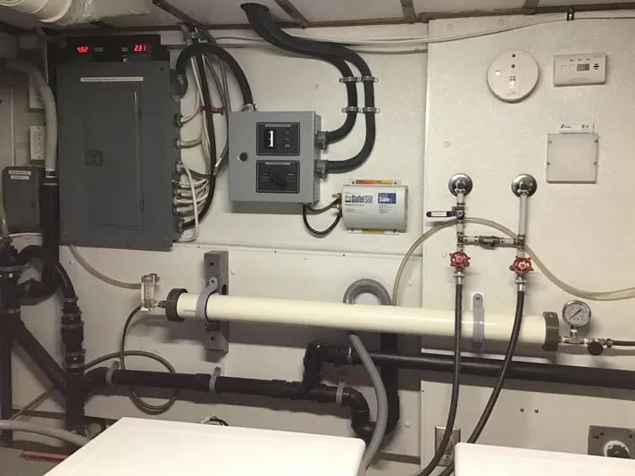 Boatel I Yacht Photos Pics 