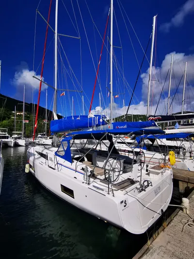 Blue Tide Yacht Photos Pics 