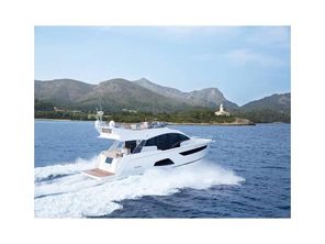 2023 Sealine F530
