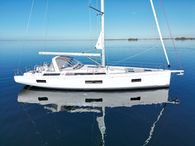 2022 Beneteau Oceanis Yacht 54