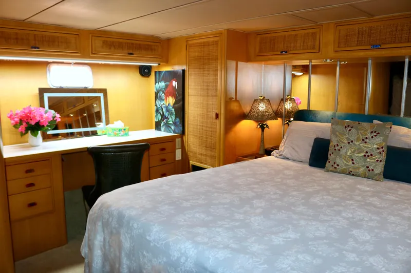 Sea Fox Yacht Photos Pics 