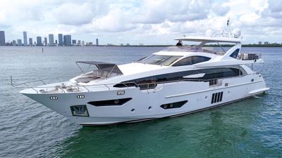 Yacht