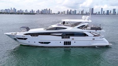 Yacht