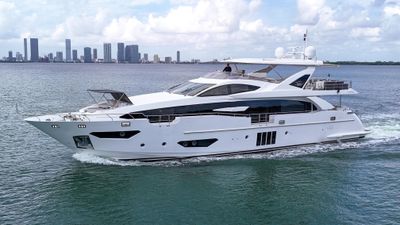 Yacht