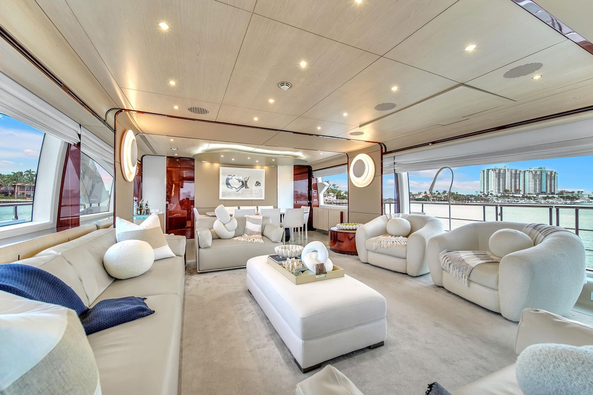 2017 Azimut 95 