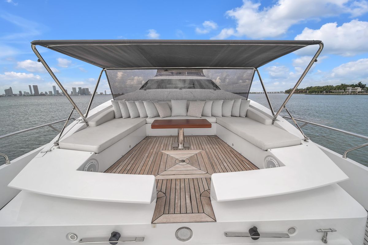 2017 Azimut 95 