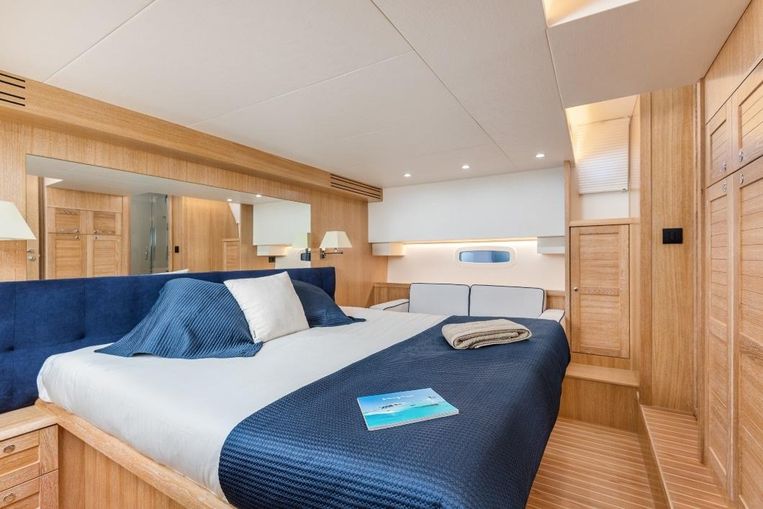 2023-55-5-sasga-yachts-menorquin-54-flybridge