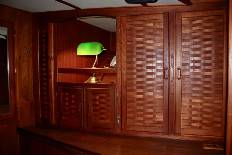 Palamar Yacht Photos Pics Basket Weave Cabinetry