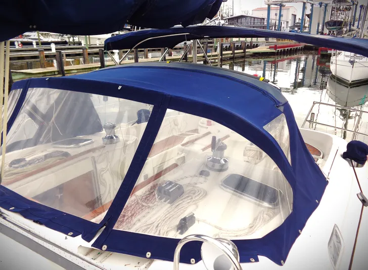 Queen Of Hearts Yacht Photos Pics 