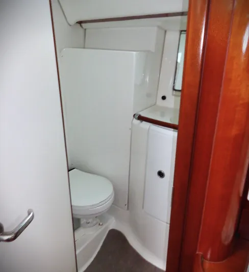 Queen Of Hearts Yacht Photos Pics 