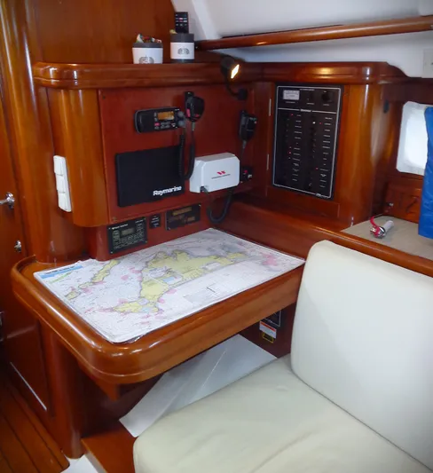 Queen Of Hearts Yacht Photos Pics 