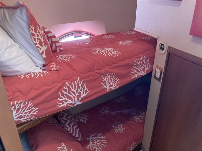 Radiowaves Yacht Photos Pics 