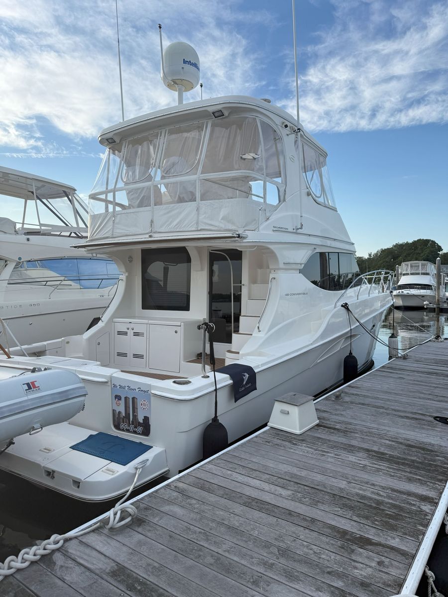 2004 Silverton 48 