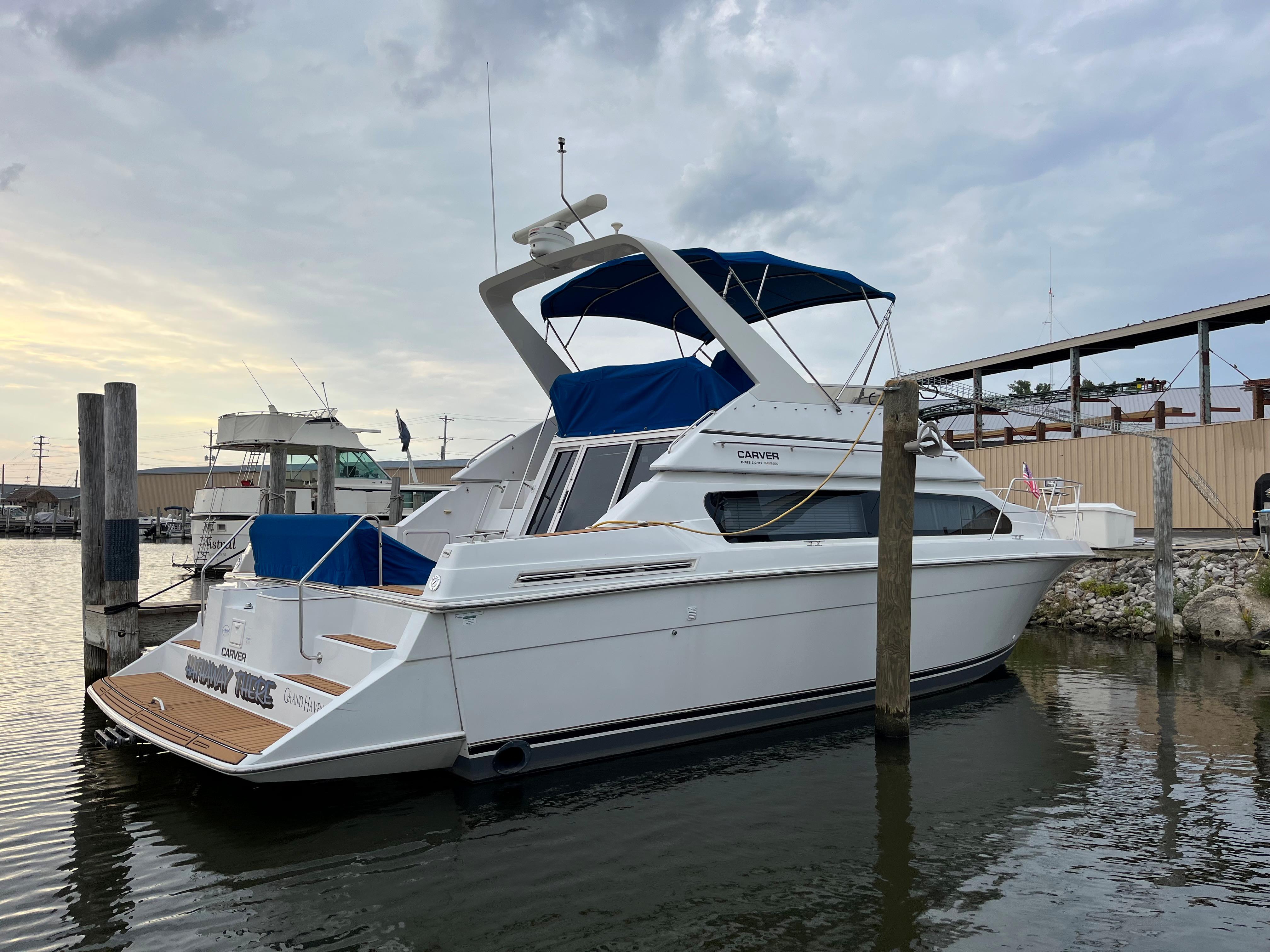 1999 Carver 38 Santego Flybridge for sale - YachtWorld