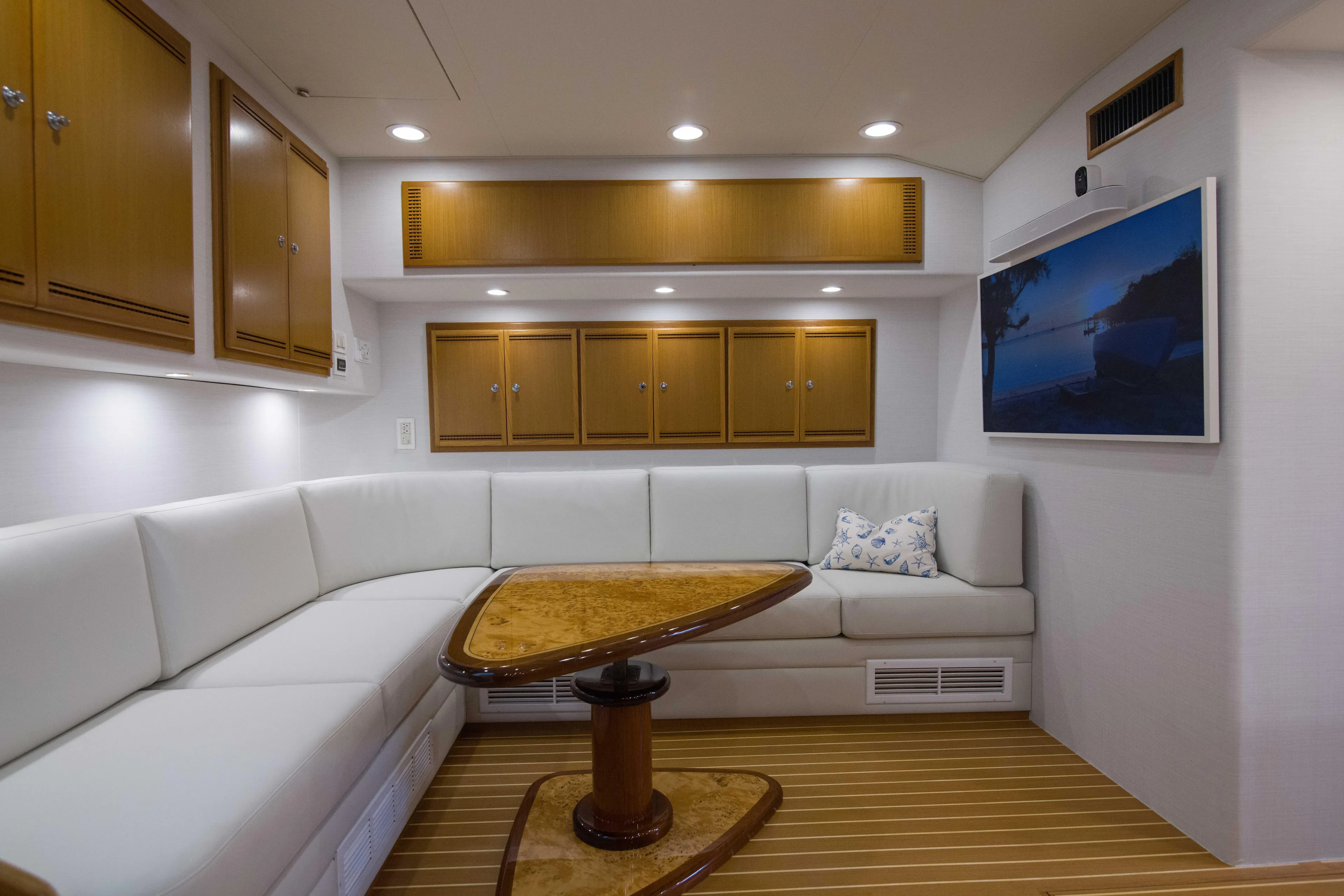 Venator Yacht Photos Pics 2008 Cabo 52 Express - Venator