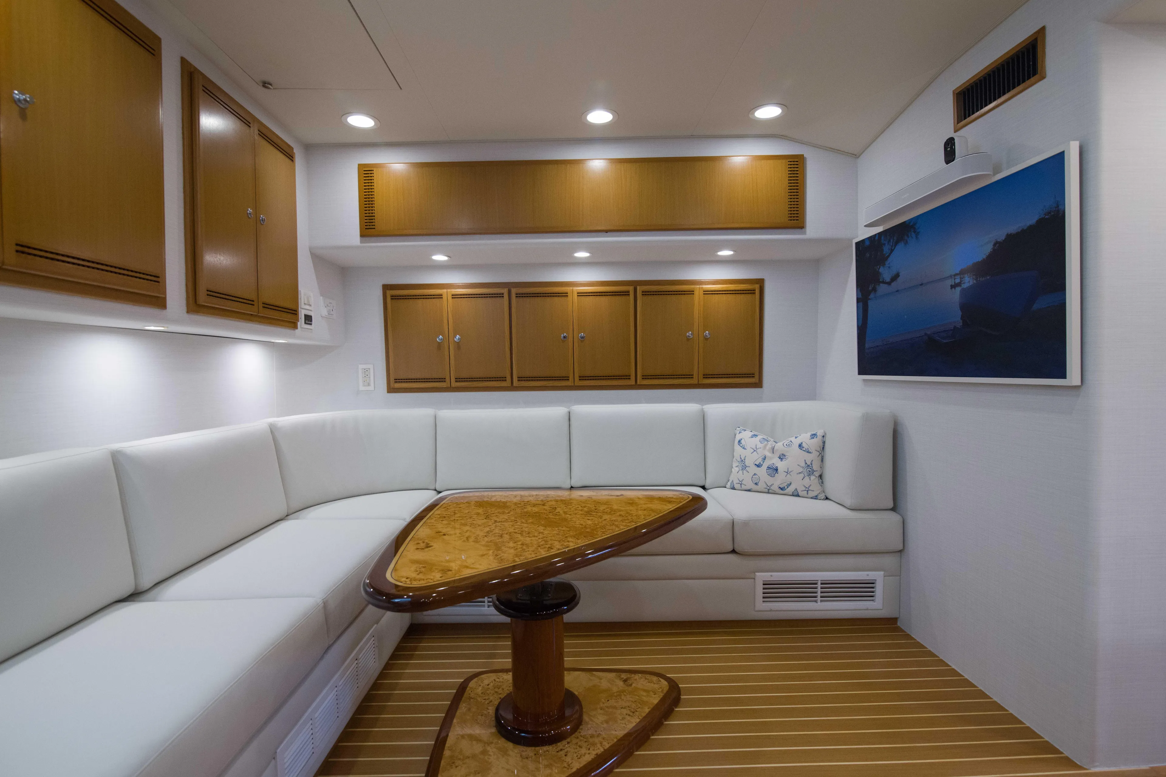 Venator Yacht Photos Pics 2008 Cabo 52 Express - Venator